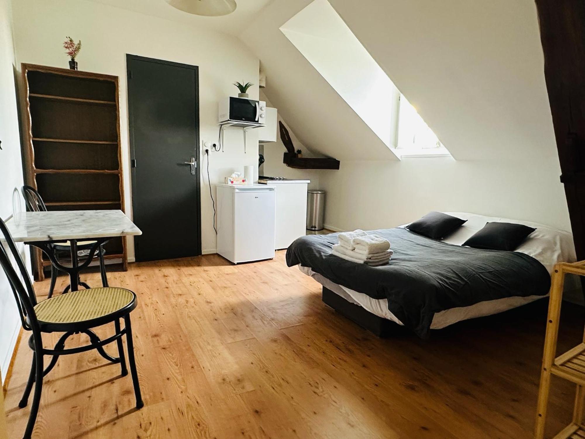 Studio 12 Proche Centre Ville Avec Wifi Parking Troyes Zewnętrze zdjęcie