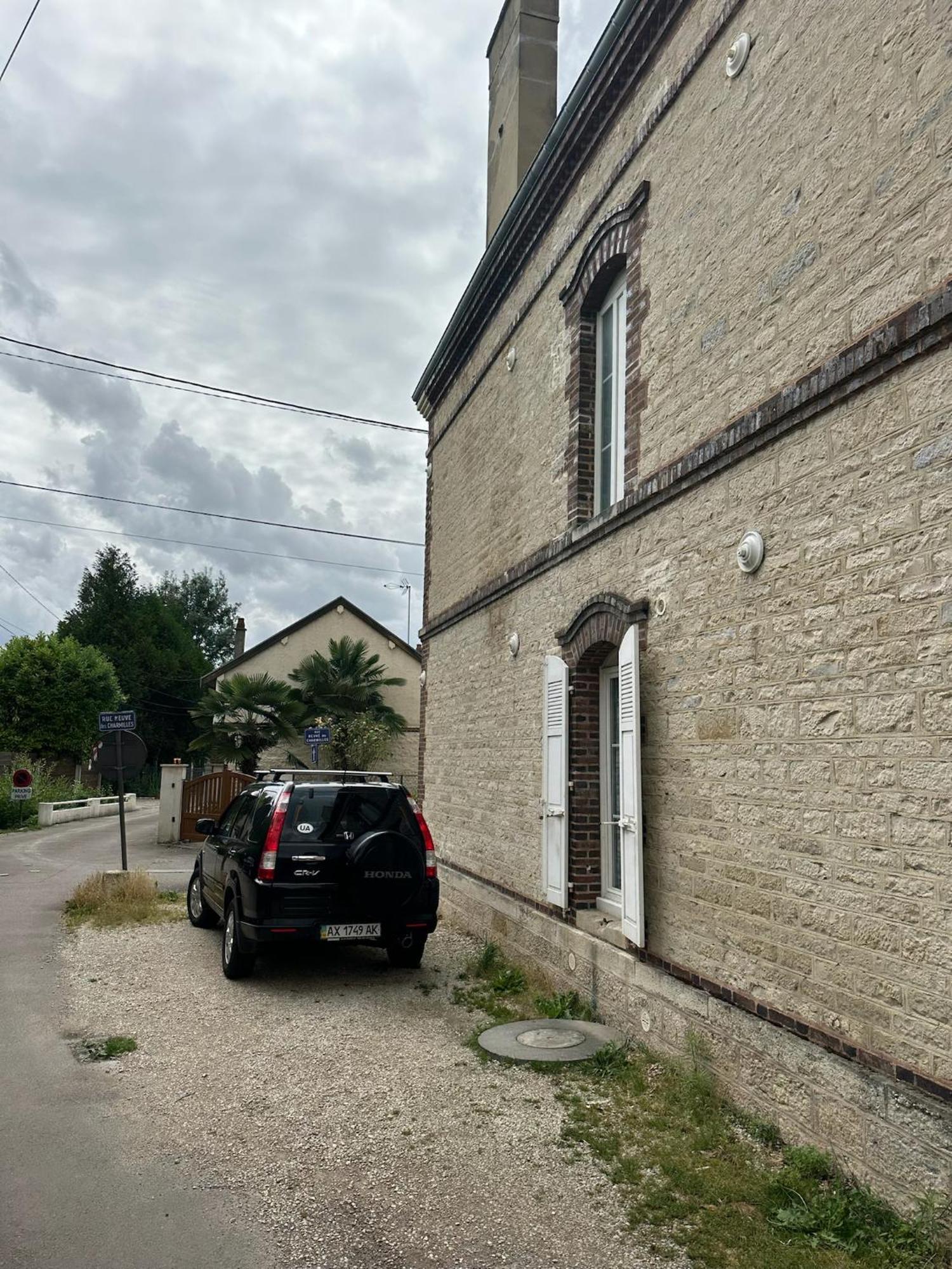 Studio 12 Proche Centre Ville Avec Wifi Parking Troyes Zewnętrze zdjęcie